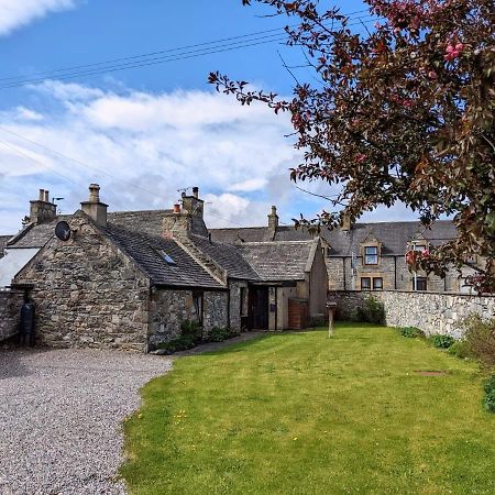 Ailnack Cottage -Cheerful Cottage With Secure Garden And Off Street Parking Sleeps 4 Tomintoul Exteriör bild