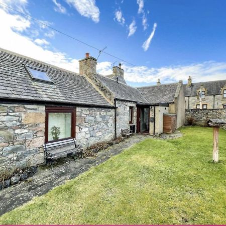 Ailnack Cottage -Cheerful Cottage With Secure Garden And Off Street Parking Sleeps 4 Tomintoul Exteriör bild