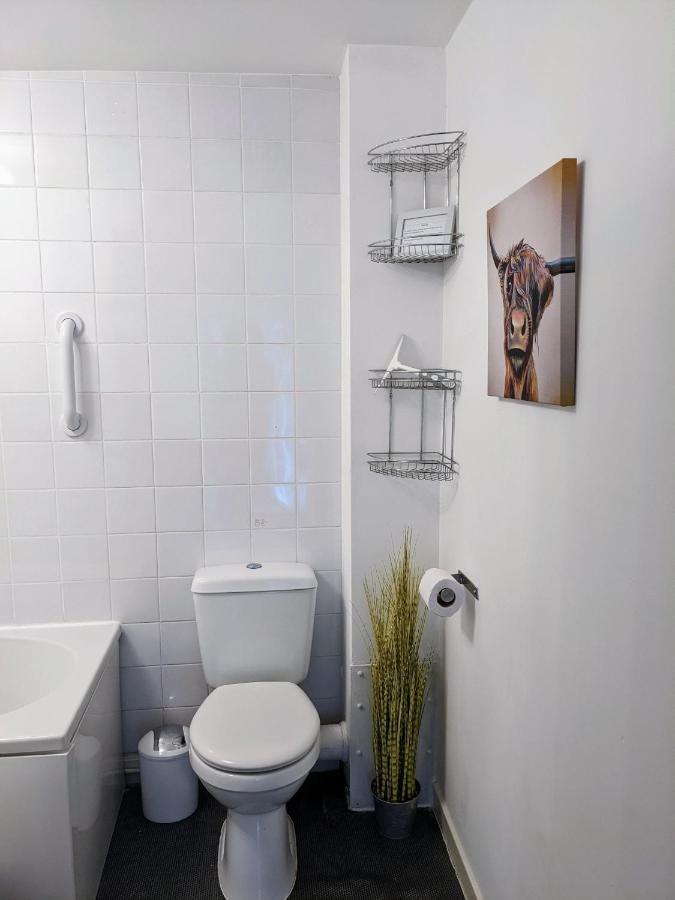 Ailnack Cottage -Cheerful Cottage With Secure Garden And Off Street Parking Sleeps 4 Tomintoul Exteriör bild