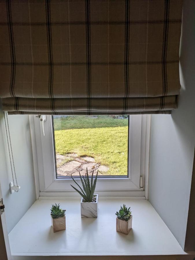 Ailnack Cottage -Cheerful Cottage With Secure Garden And Off Street Parking Sleeps 4 Tomintoul Exteriör bild