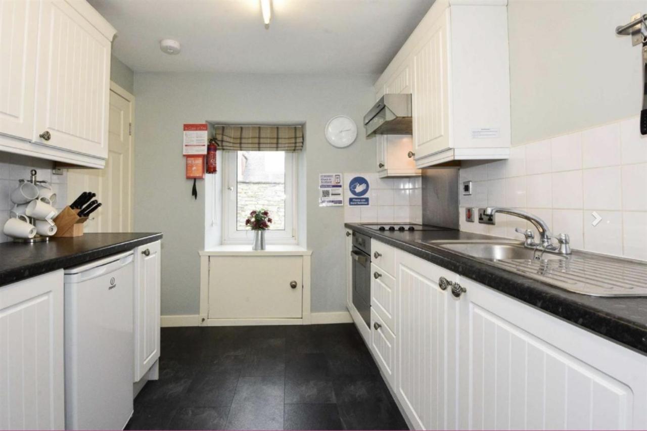 Ailnack Cottage -Cheerful Cottage With Secure Garden And Off Street Parking Sleeps 4 Tomintoul Exteriör bild